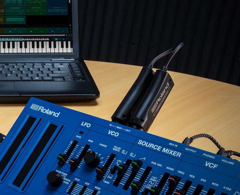 Roland WM-1 Trådløst MIDI Interface, Bluetooth IOS